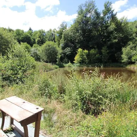 Semesterbostad Le Clos De L'etang En Creuse