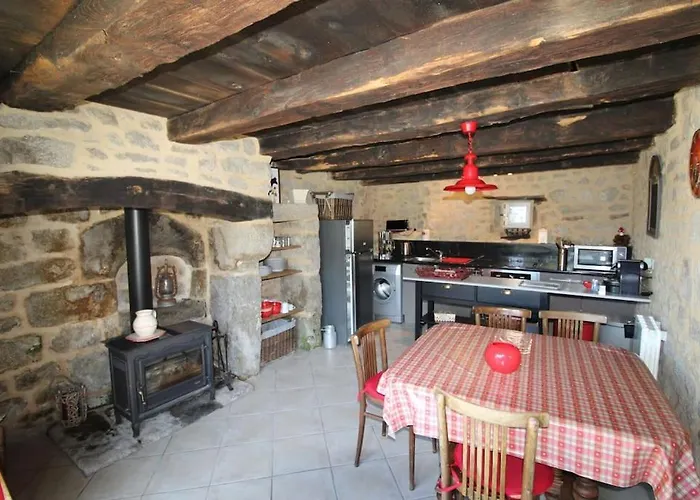 Le Clos De L'étang En Creuse Hébergement de vacances